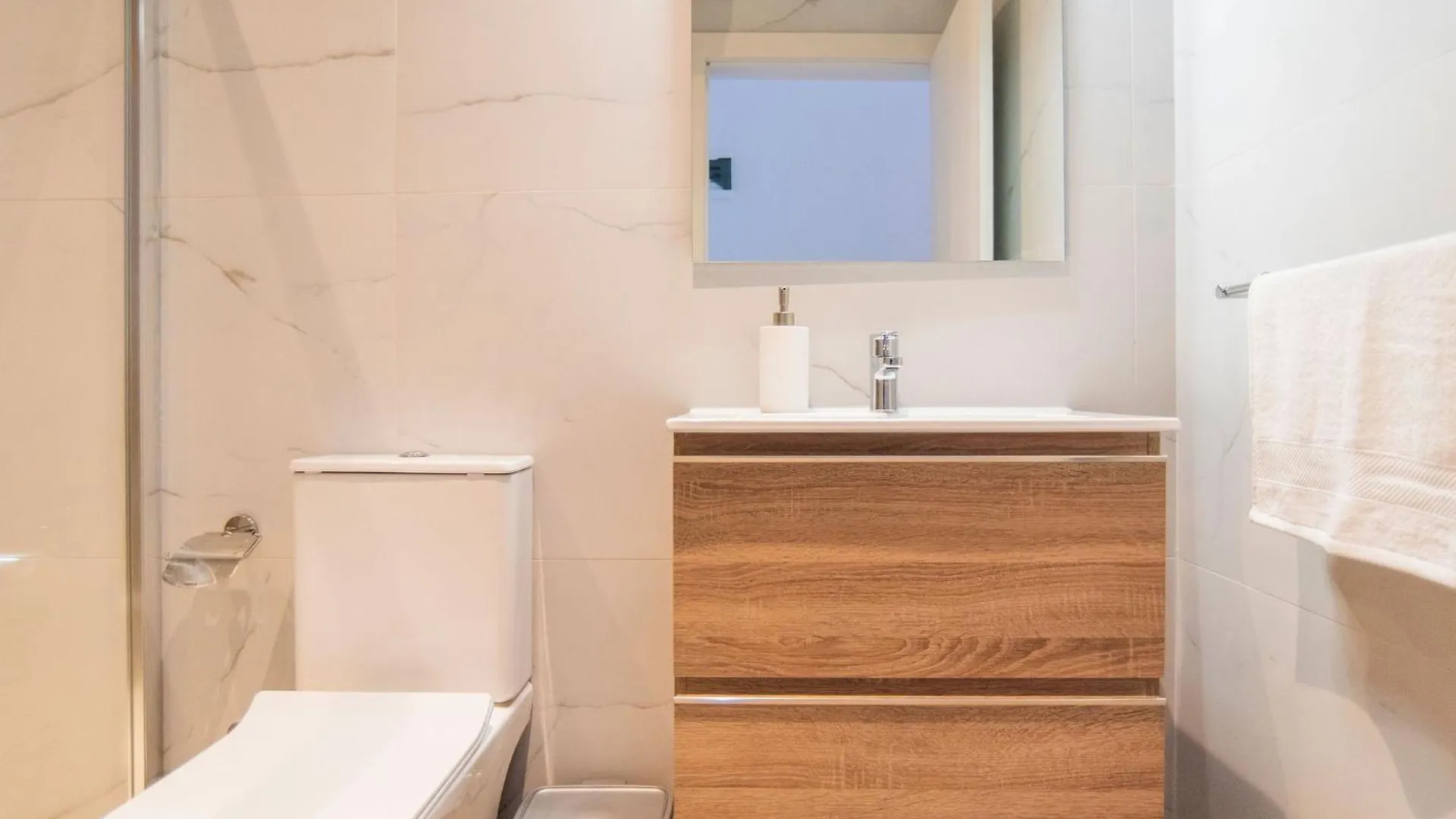 Orbis Boutique Studios By Holi Qormi
